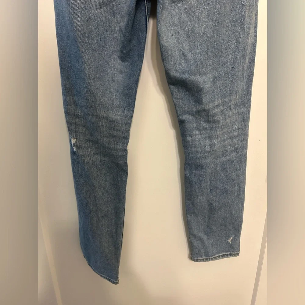 American Eagle University of Iowa Embroidered High-Waisted Jeans - Picture 11 of 14